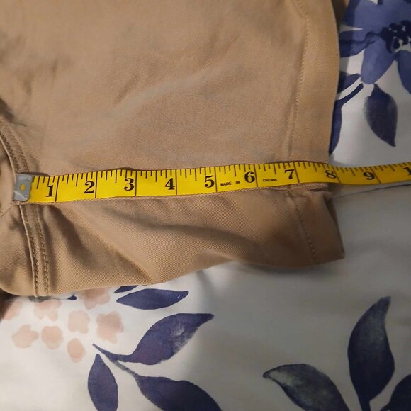 Torrid Lot of 2 Bermuda Pull-On Shorts - Size 28 (5X) (Dark Blue & Khaki) - Picture 7 of 13